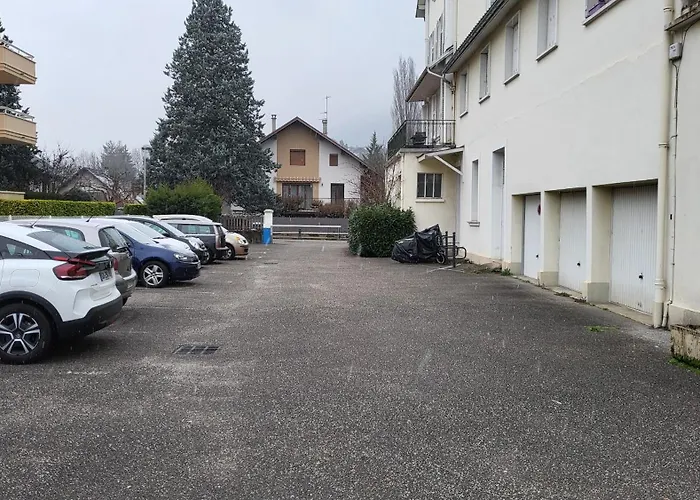 Zen Studio Les Thermes - Challes Centre - Parking